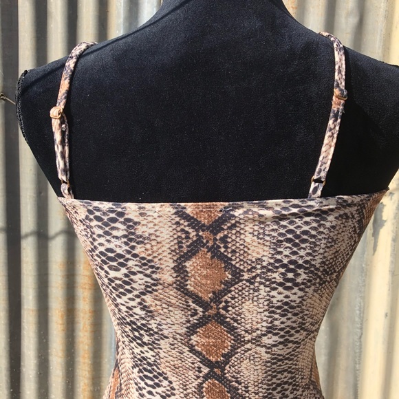 Snake print top - Picture 6 of 6
